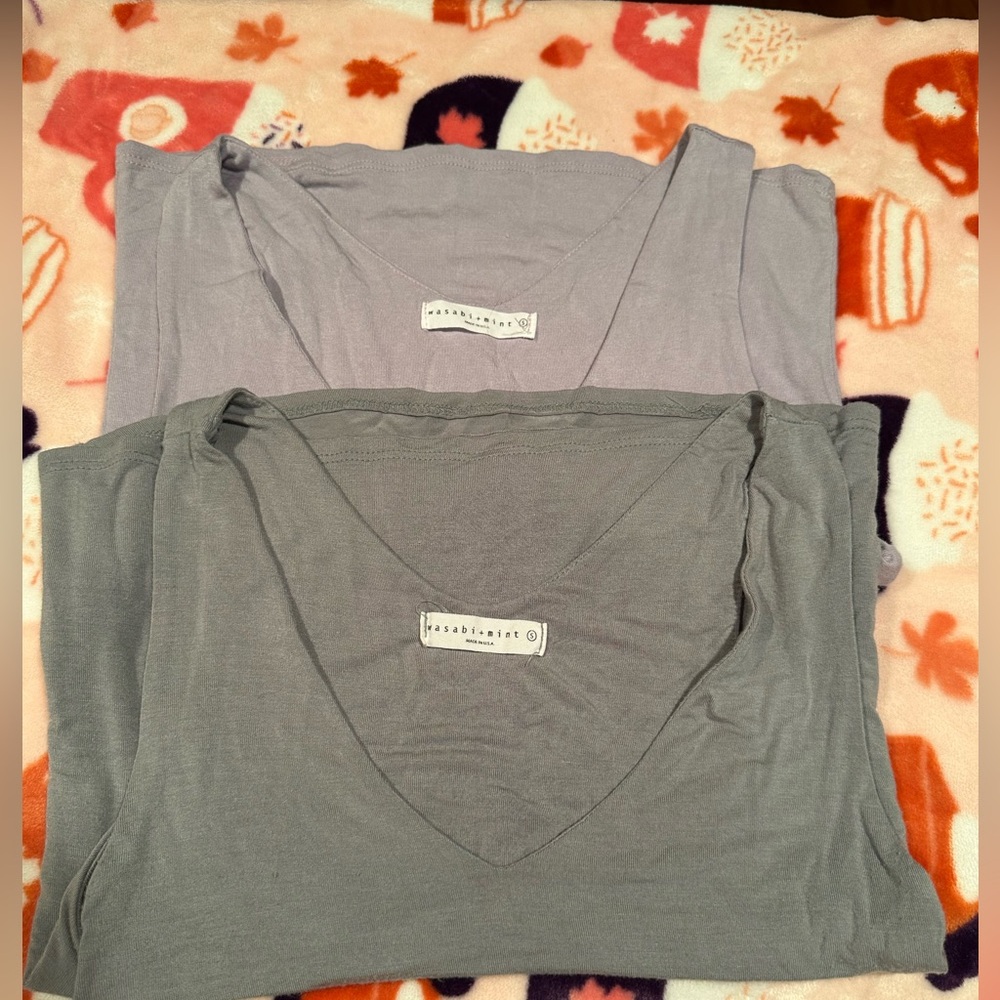 Lou & Grey V-Neck T-Shirts